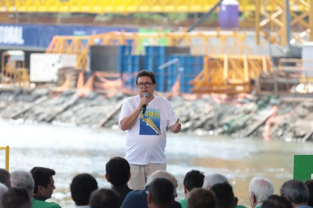 Obras da Ponte de Guaratuba chegam a 50% com homenagem aos trabalhadores 3 foto4 mauricio lens geraldo bubniak