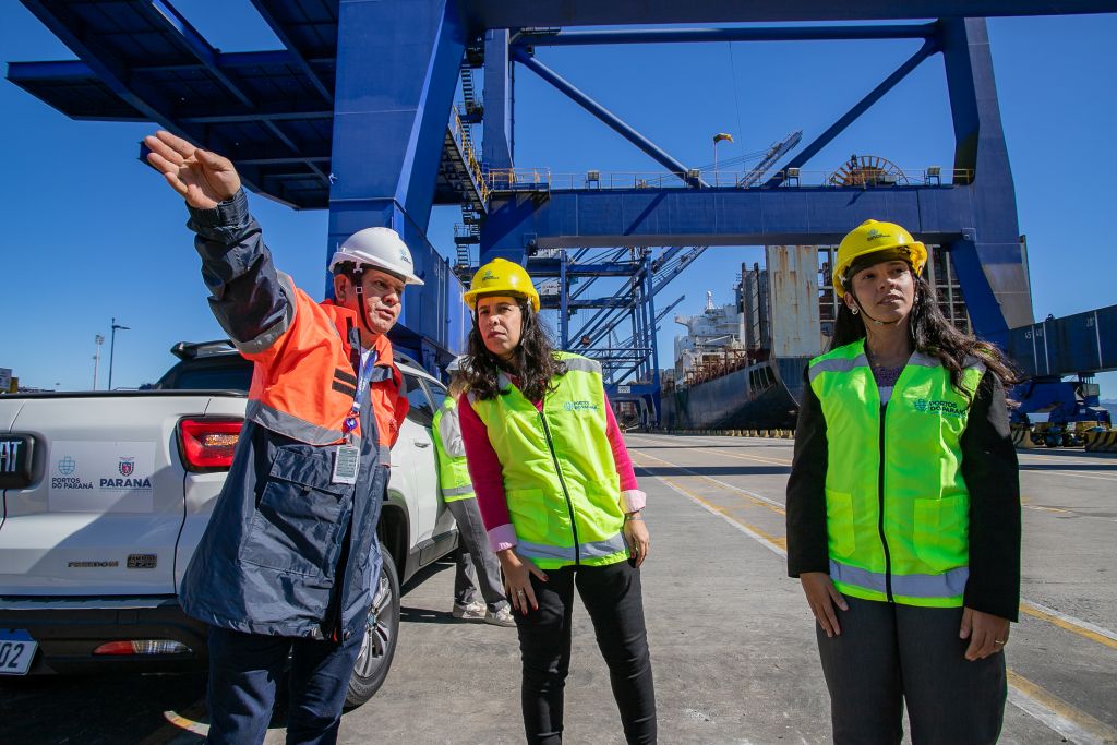 Vice-cônsul dos EUA em São Paulo visita o Porto de Paranaguá 5 img 7010 1