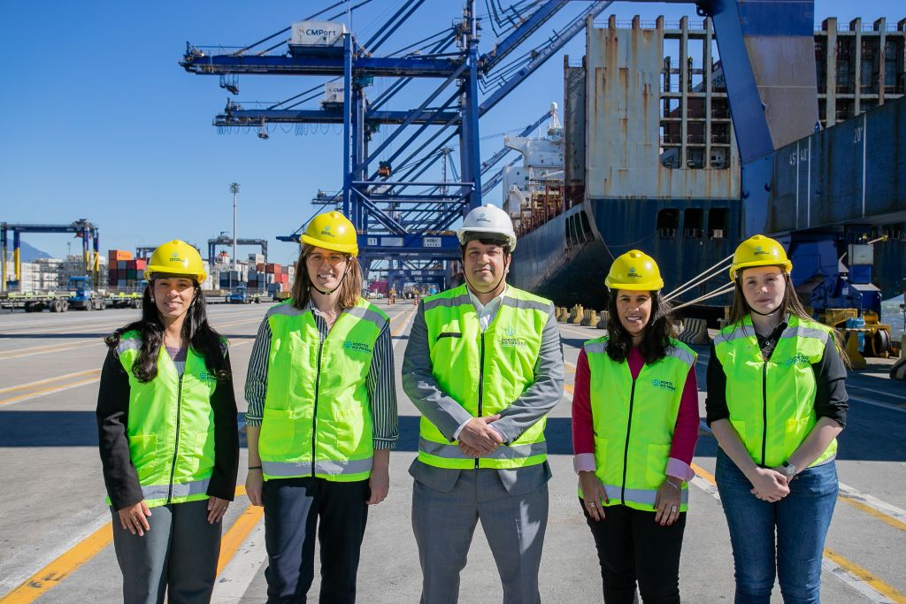 Vice-cônsul dos EUA em São Paulo visita o Porto de Paranaguá 3 img 7097 1