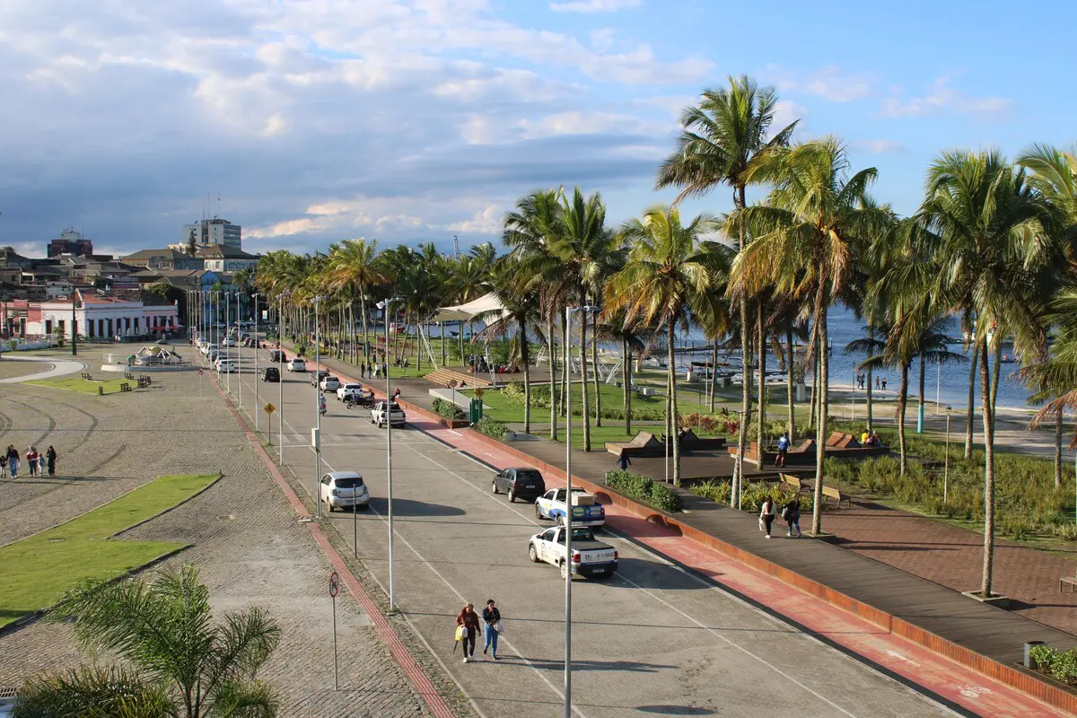 Confira o que abre e o que fecha no feriado de Corpus Christi em Paranaguá 1 1 praca mario roque de paranagua 1