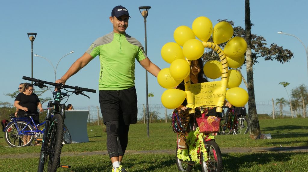 Passeio ciclístico encerra mês do Maio Amarelo em Paranaguá 3 16196