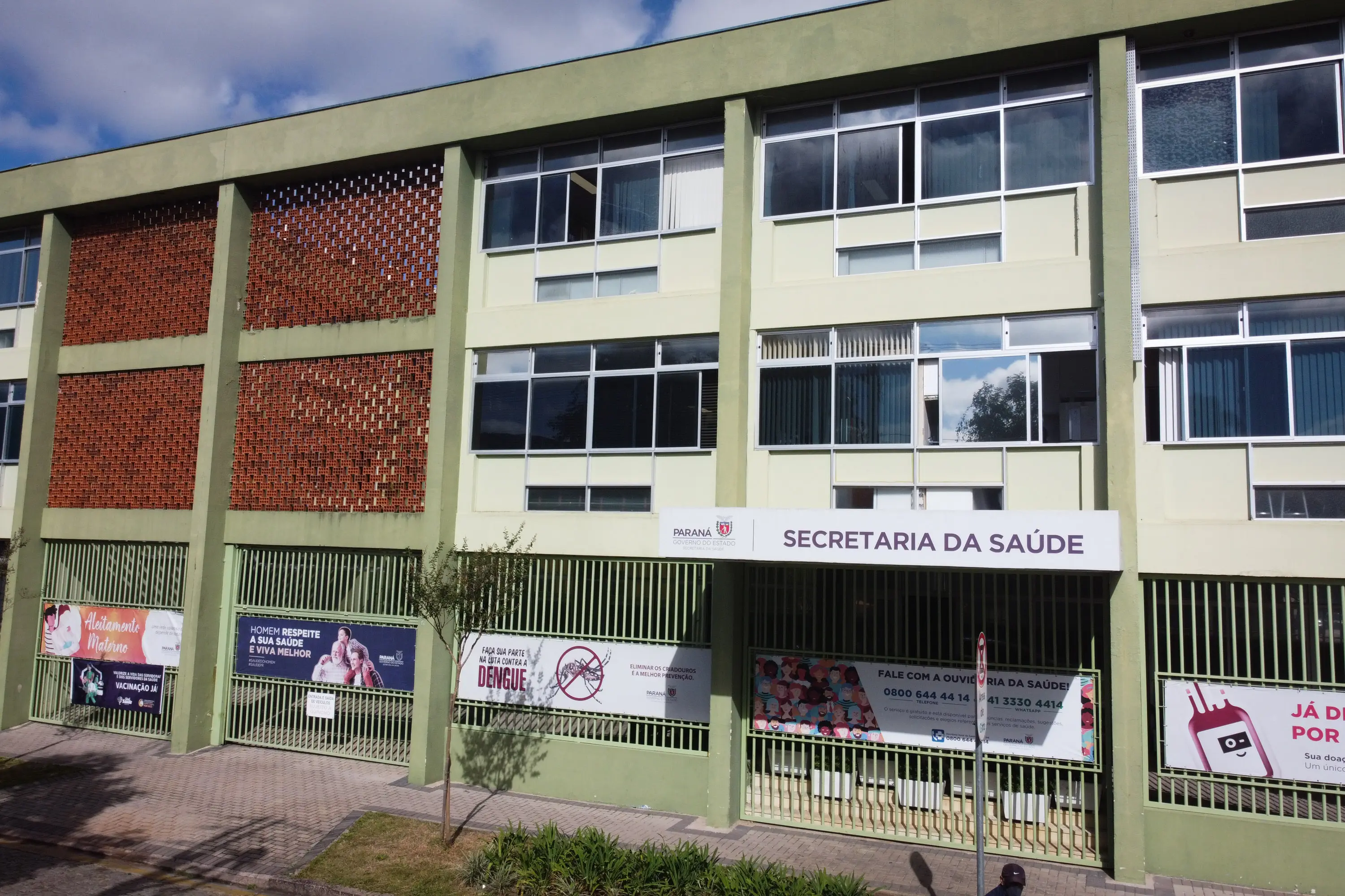 O comunicado foi enviado às 22 Regionais de Saúde, responsáveis por orientar os 399 municípios sobre medidas de prevenção, vigilância e assistência (Foto: Geraldo Bubniak/AEN)