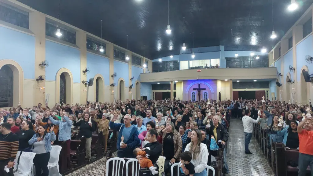 Imagem peregrina de Nossa Senhora do Rocio visita 250 famílias no litoral do Paraná durante o mês de maio 5 20250608 201840 1
