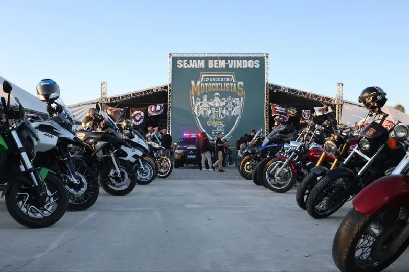 Segundo a prefeitura, mais de 300 motos clubes passaram pelo evento, que reuniu ao todo mais de 5 mil motos em exposição e circulação no local (Foto: PMPP/Clovis Santos)