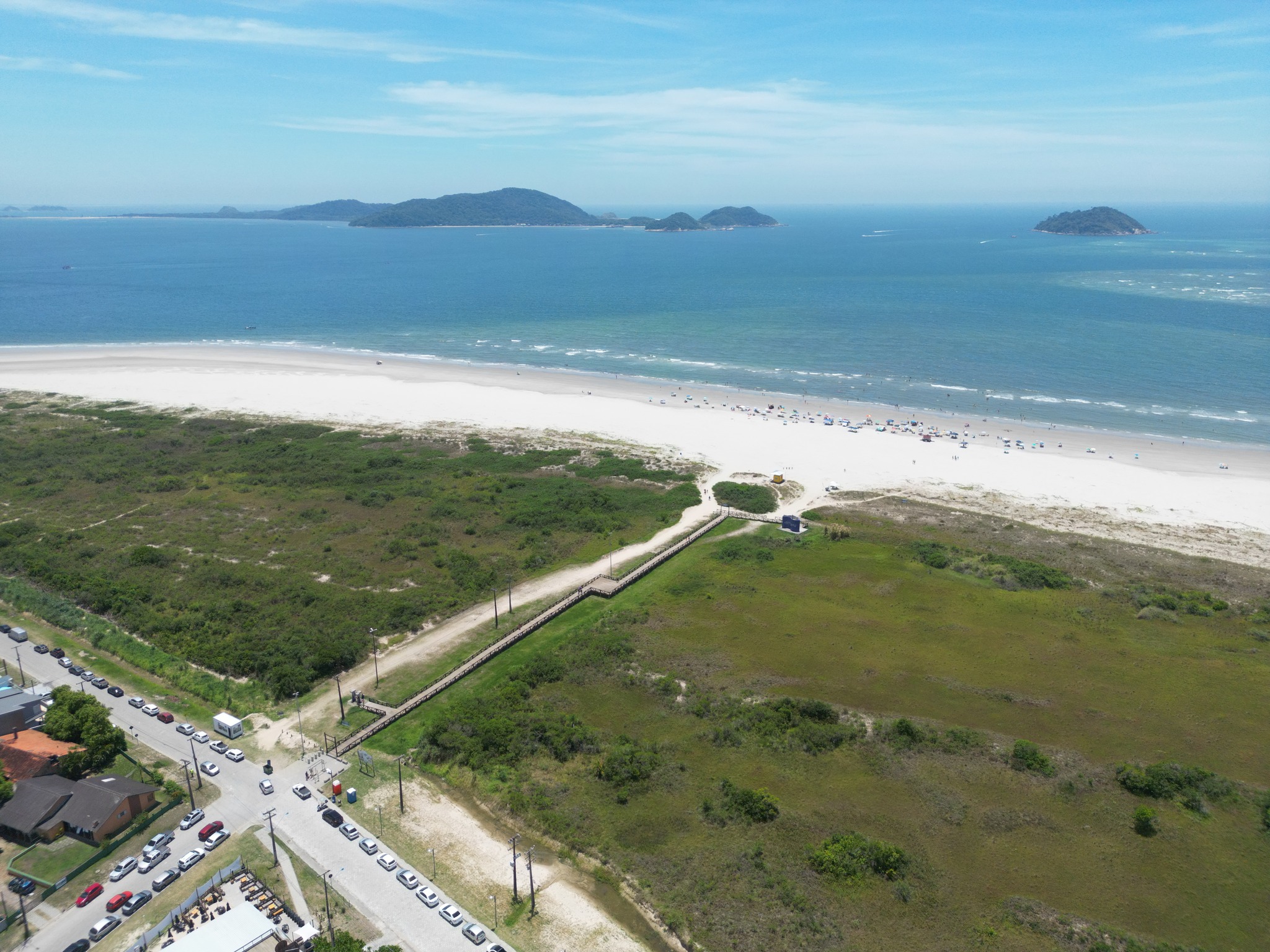 A avaliação considera não só a beleza natural, mas também fatores técnicos e científicos que avaliam a praia como um todo (Foto: Prefeitura de Pontal do Paraná/Cesar Albacete)