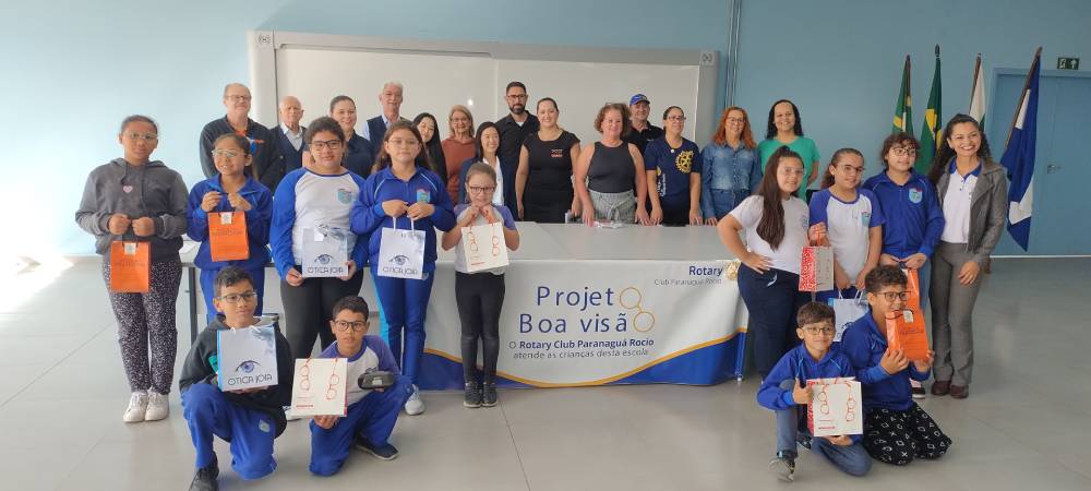 O projeto tem como foco a melhoria da qualidade de vida e do desempenho escolar de crianças por meio da doação de óculos de grau