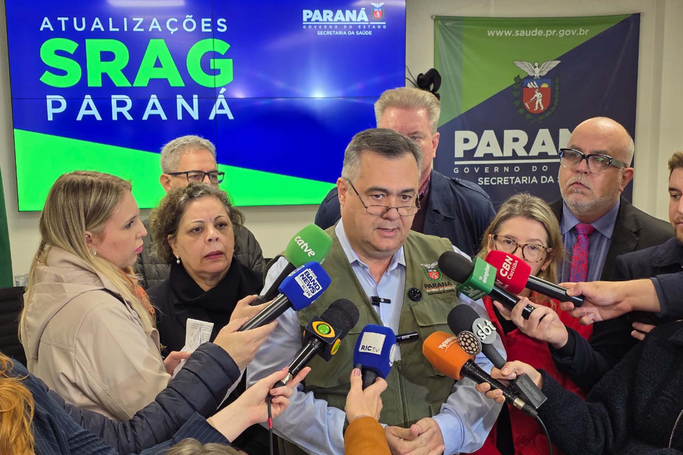 “Estamos com um momento de muita pressão nas vagas de leitos hospitalares, tanto de enfermaria quanto também de UTIs em todo o Estado”, destacou o secretário de Estado da Saúde, Beto Preto (Foto: Alessandro Vieira / SESA)