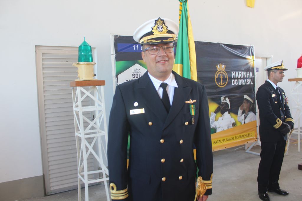 “A gente conseguiu fazer uma licitação, comprar material de balizamento, tanto lanternas como boias, material de fundeio, para empregar aqui em Paranaguá”, contou o capitão de corveta Pablo Araújo Barbosa