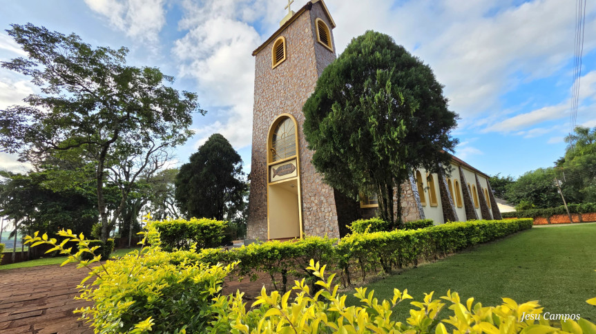 A Capela São Rafael representa a história e a fé dos imigrantes alemães que contribuíram significativamente para o desenvolvimento da região (Créditos: Jesu Campos)