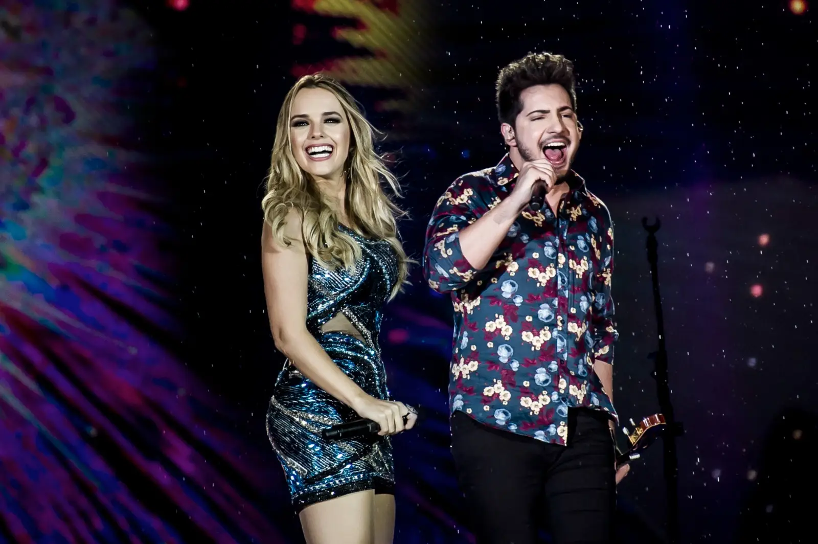 1 THAEME E THIAGO EM PARANAGUA
