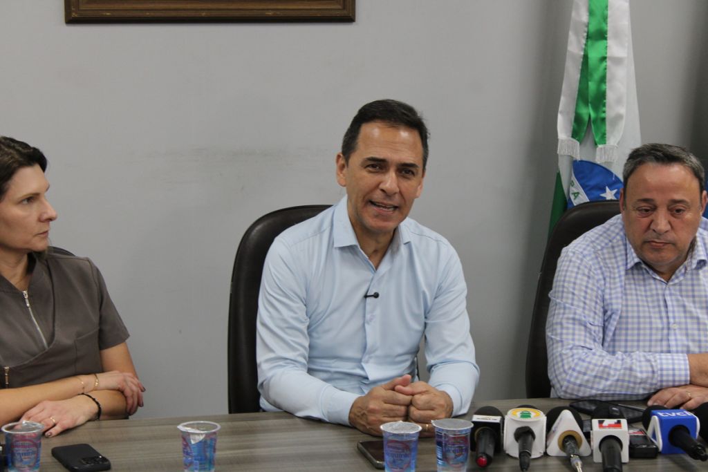 Paranaguá: Ao lado do prefeito e vice-prefeita, deputado Hussein Bakri anuncia cerca de R$ 200 milhões em investimentos 2 2 1