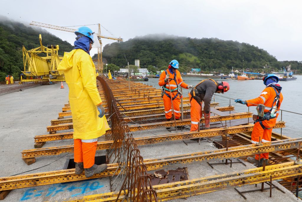 Obras da Ponte de Guaratuba chegam a 65% com destaque para avanço do trecho estaiado 2 2c ponte de guaratuba
