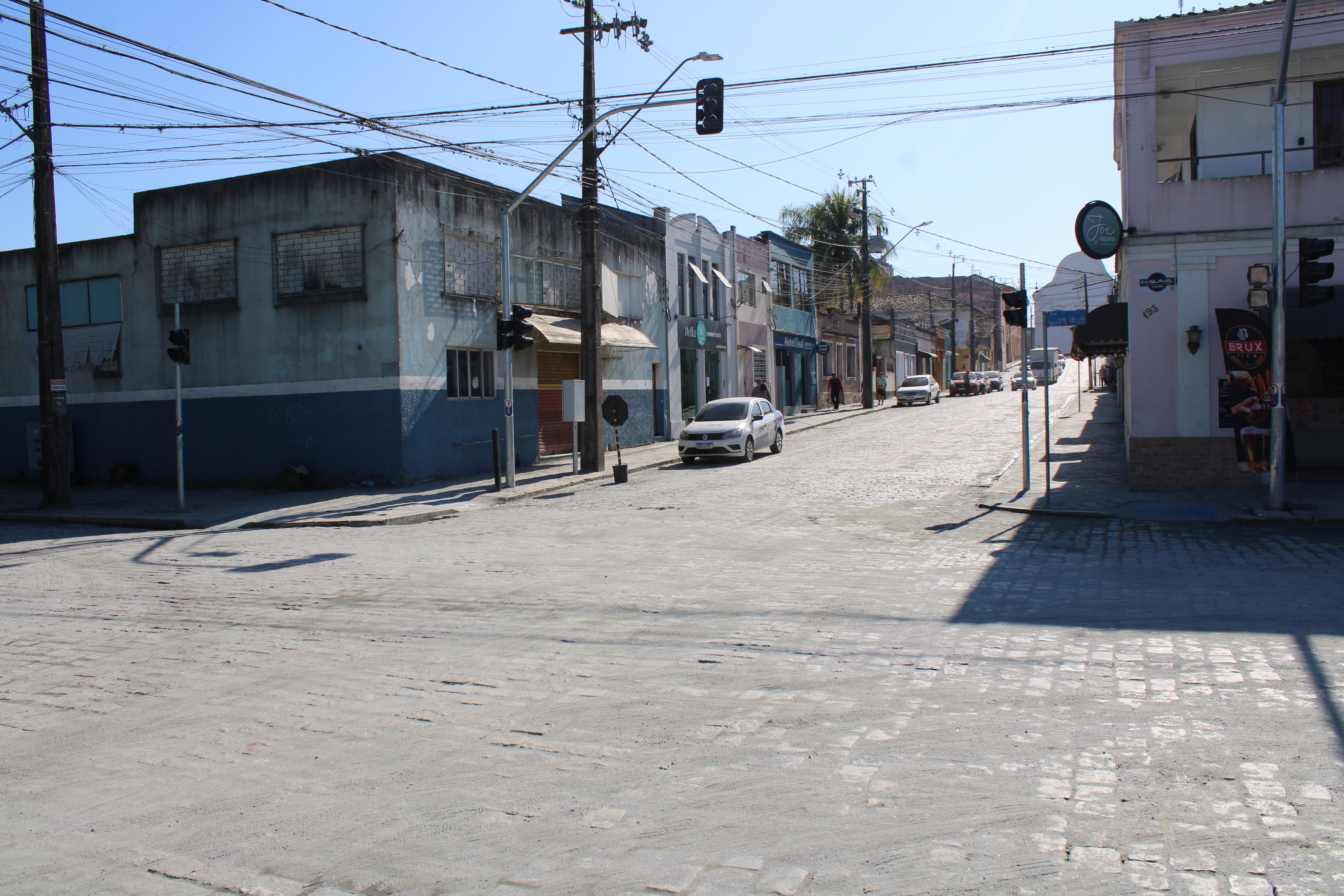 Trânsito já está normalizado na Rua João Régis, em Paranaguá 1 foto1 2