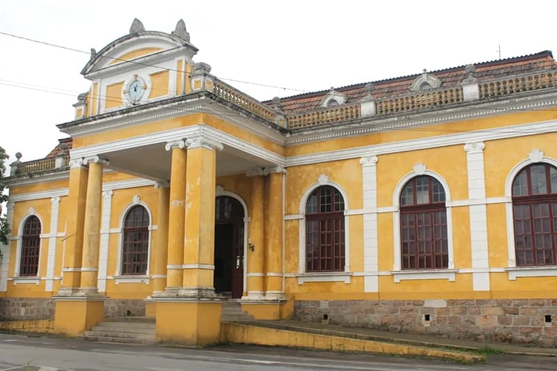 parangua 377 anos estacao ferroviaria