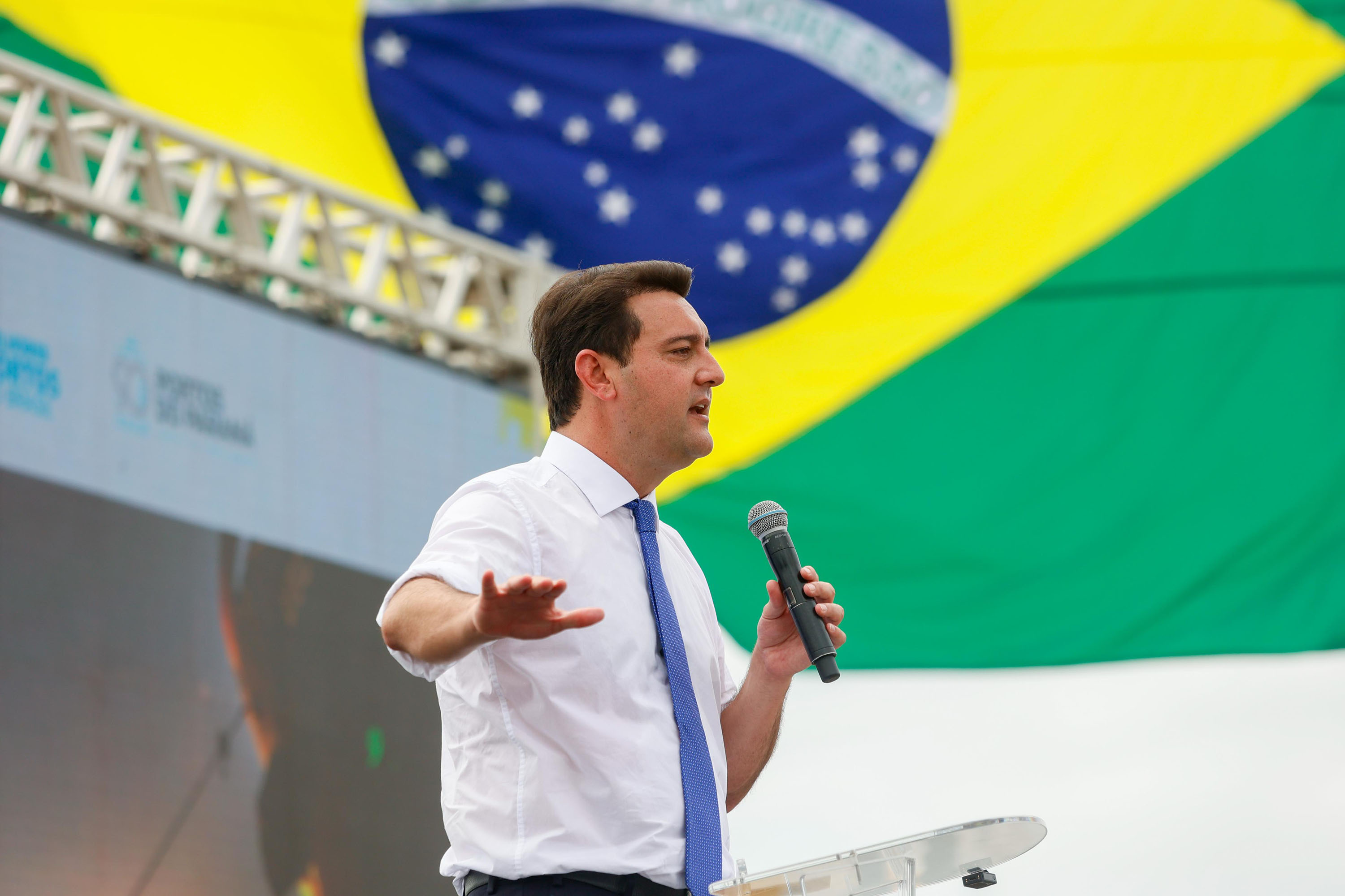 Governador realiza lançamento das obras de duplicação da PR-412 entre Matinhos e Pontal do Paraná 1 Trecho de 14,2 quilômetros será duplicado em concreto, com novas pontes e viaduto na entrada de Matinhos. / Foto: Gabriel Rosa/AEN