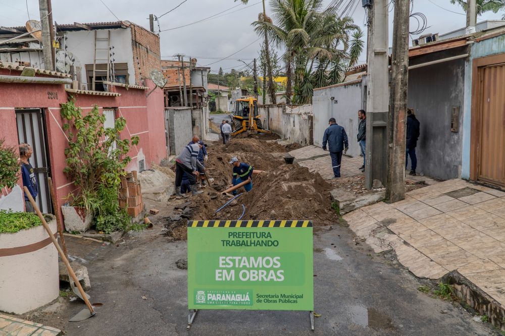 Intervenção em sistema de drenagem busca resolver problema que afeta cerca de 50 famílias há mais de quatro décadas. / Foto: Wilson Leandro/Prefeitura de Paranaguá