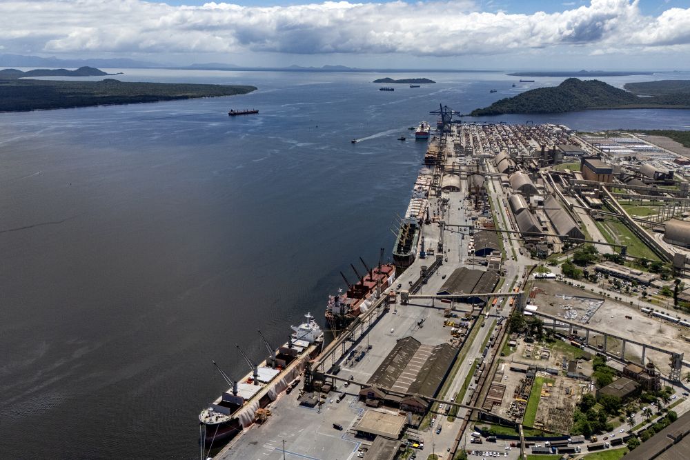 "O leilão do Canal de Acesso é bom para a nossa infraestrutura, para a logística e para a competitividade de todos os nossos produtos no mercado internacional”, afirmou o diretor-presidente da Portos do Paraná, Luiz Fernando Garcia (Foto: Claudio Neves/Portos do Paraná)