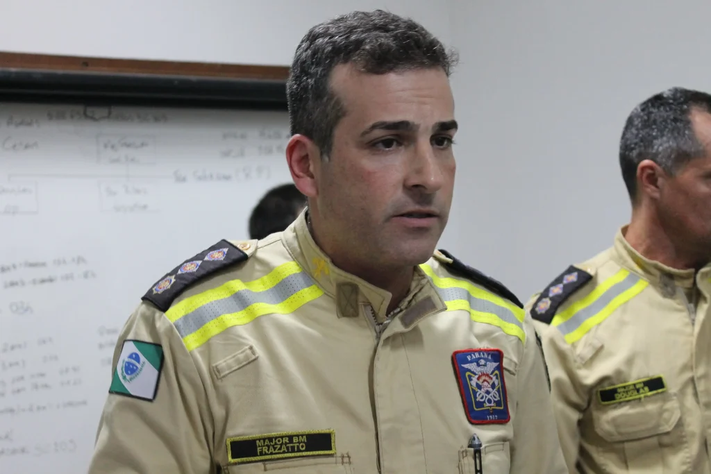 Explosão em fábrica de Quatro Barras reforça alerta do Corpo de Bombeiros sobre segurança com produtos perigosos no litoral 2 FOTO 01