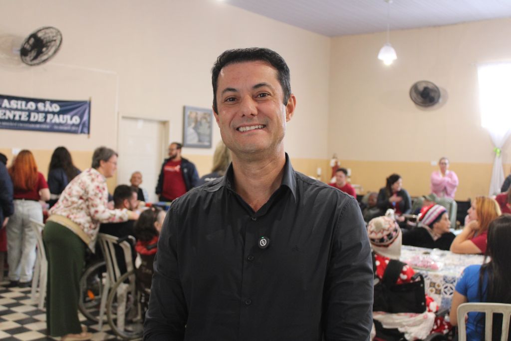 Paranaguá Saneamento promove ação voluntária com idosos no Asilo São Vicente de Paulo 2 FOTO 02 2025 08 28T173917.996