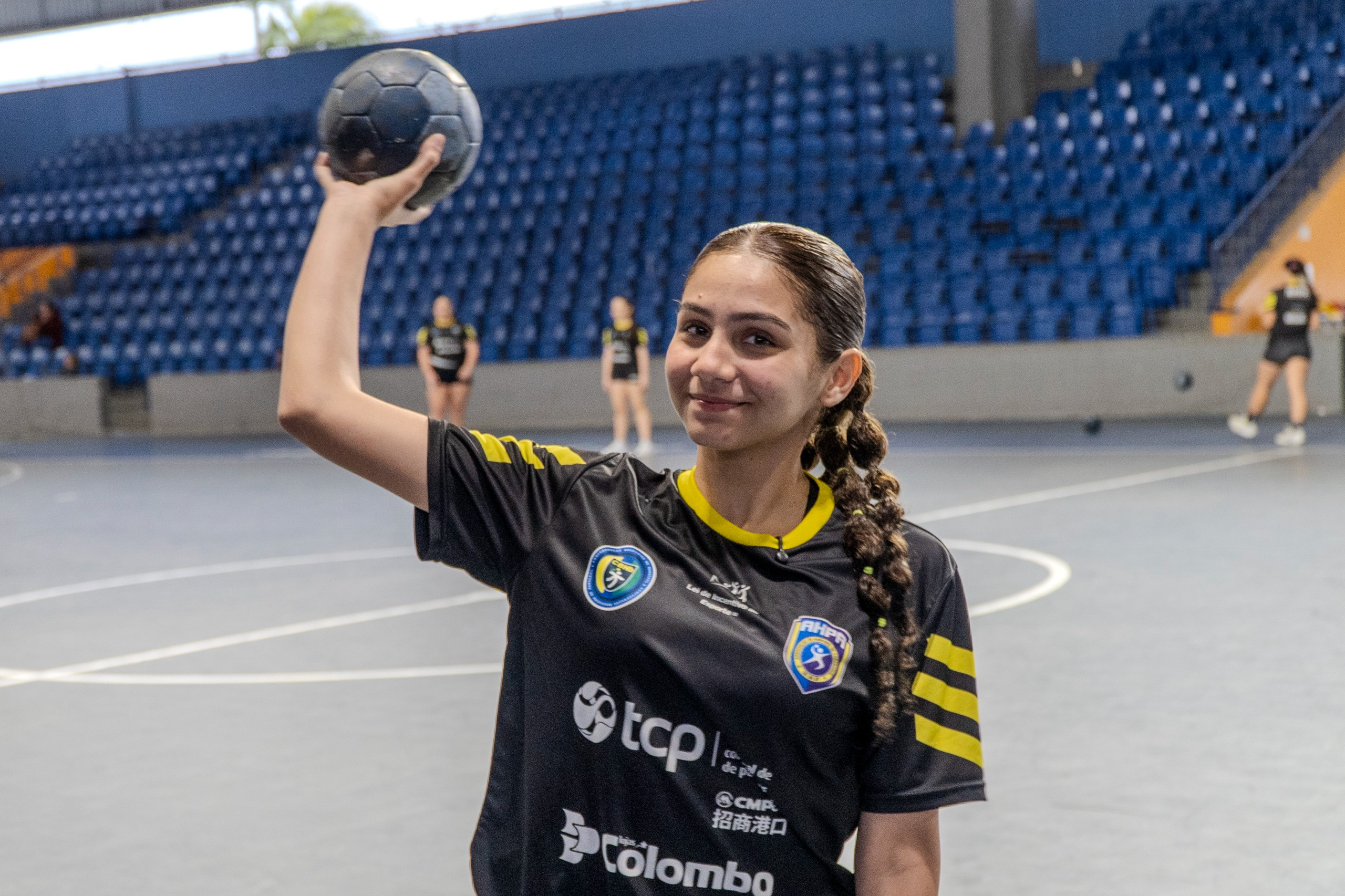 “Todos os treinos estão abrindo portas para mim. Para quem tem esse sonho, é preciso treinar e nunca desistir, um dia a chance chega”, destaca Rafaella (Foto: Wilson Leandro/Prefeitura de Paranaguá)