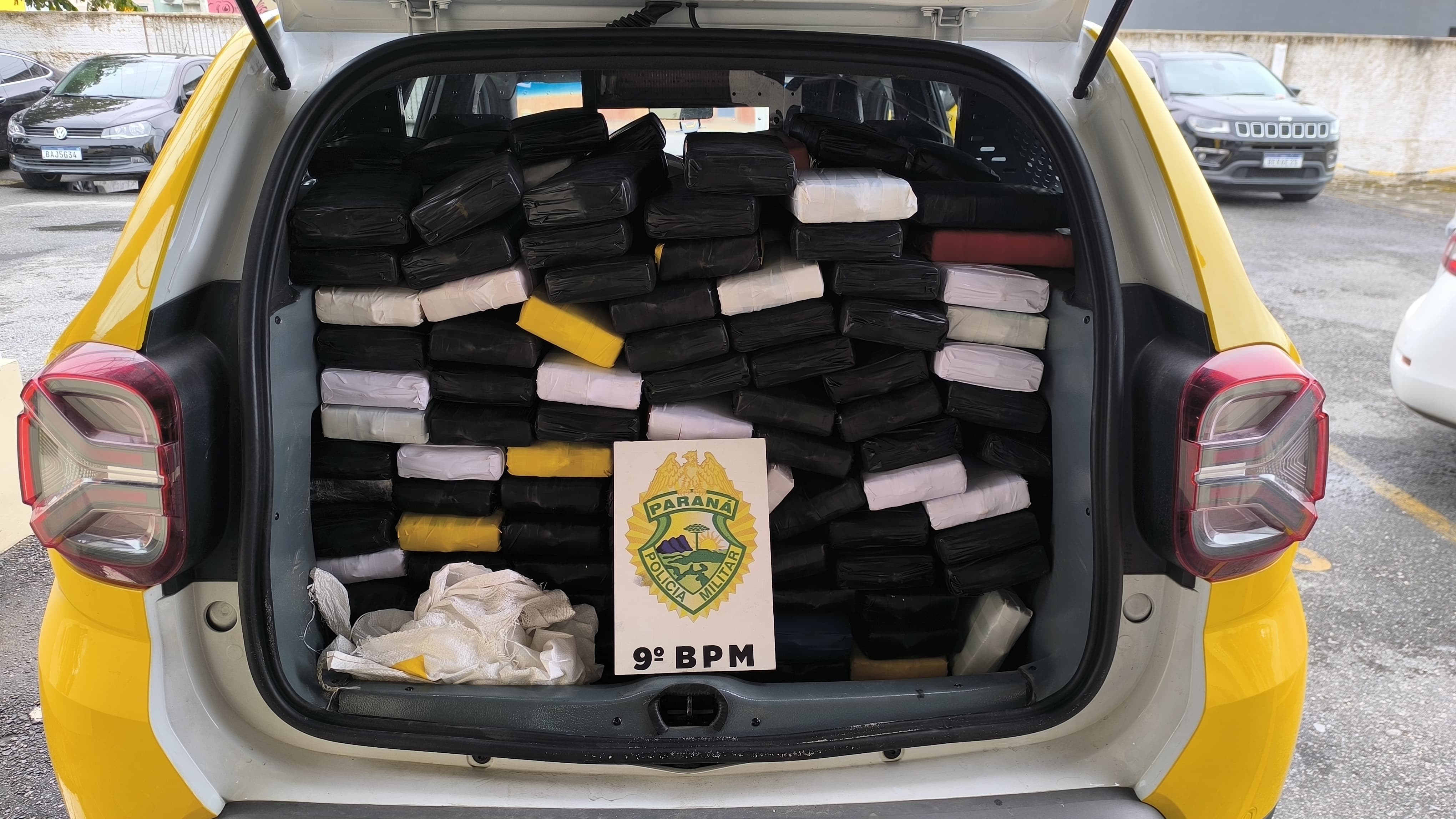 PM apreende 230kg de cocaína que teria saído de Paranaguá com destino a Santa Catarina 1 IMG 20250806 WA0030