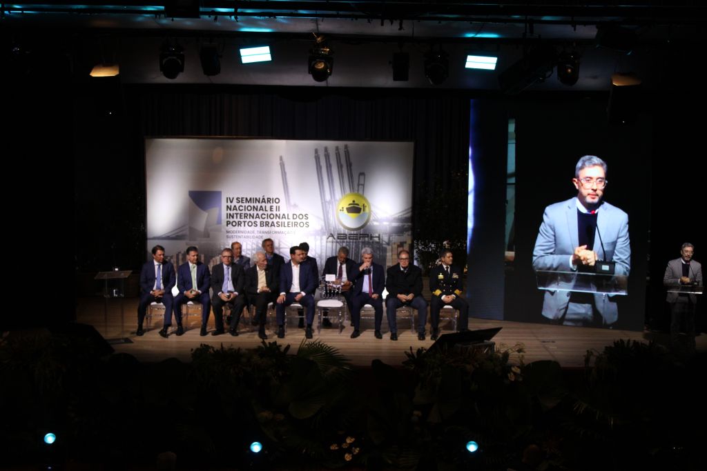 Com presença do governador, abertura do IV Seminário Nacional e II Internacional dos Portos Brasileiros ocorreu no MON 6 IMG 8574