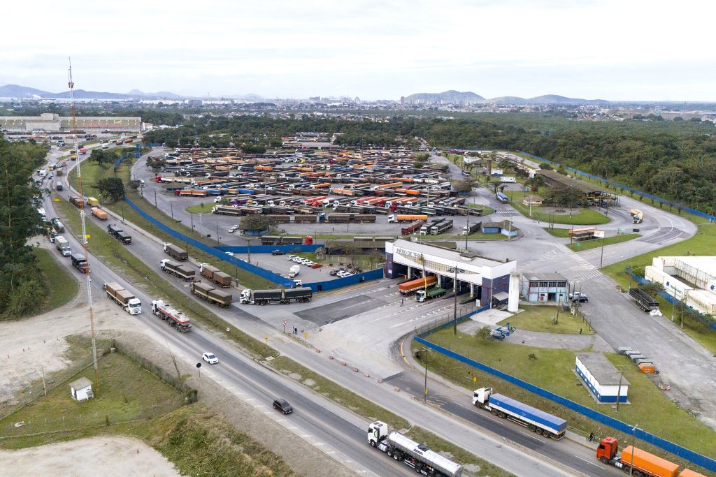 Porto de Paranaguá homenageia ex-diretor e rebatiza Pátio de Triagem 3 dji 20250731163012 0001 d copiar 1