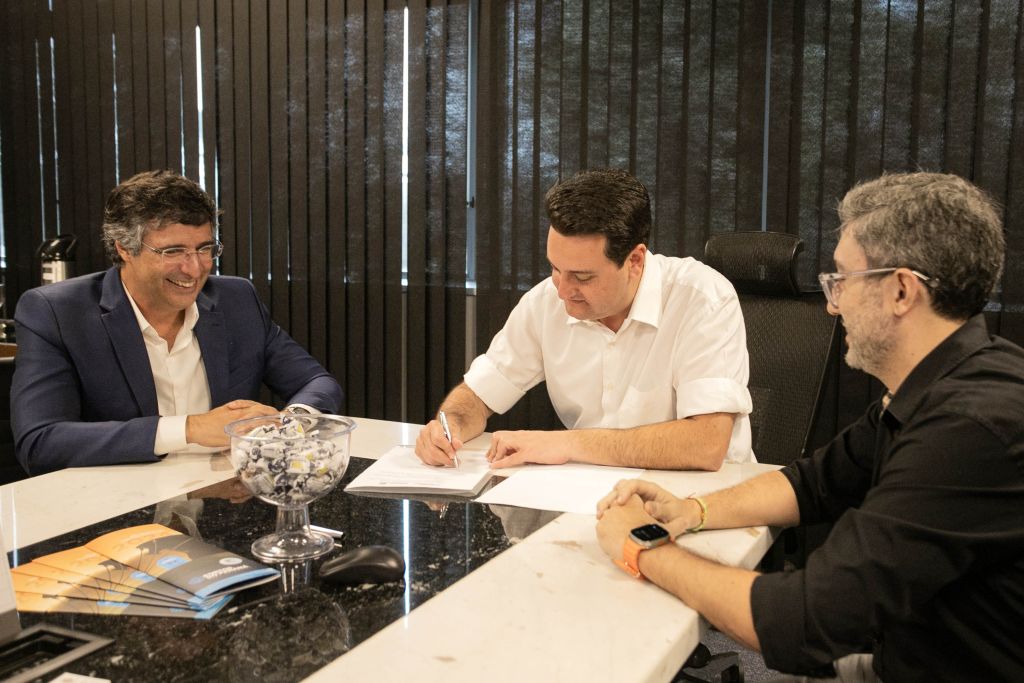 Governo assina contrato do PAR14 e empresa investirá R$ 1,2 bilhão no Porto de Paranaguá 2 02 2