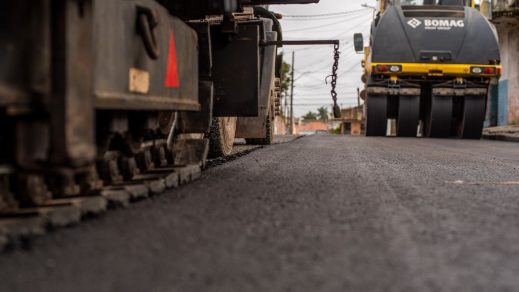 Prefeitura de Paranaguá avança em pavimentação e já soma mais de 25 vias asfaltadas em 2025 4 18402