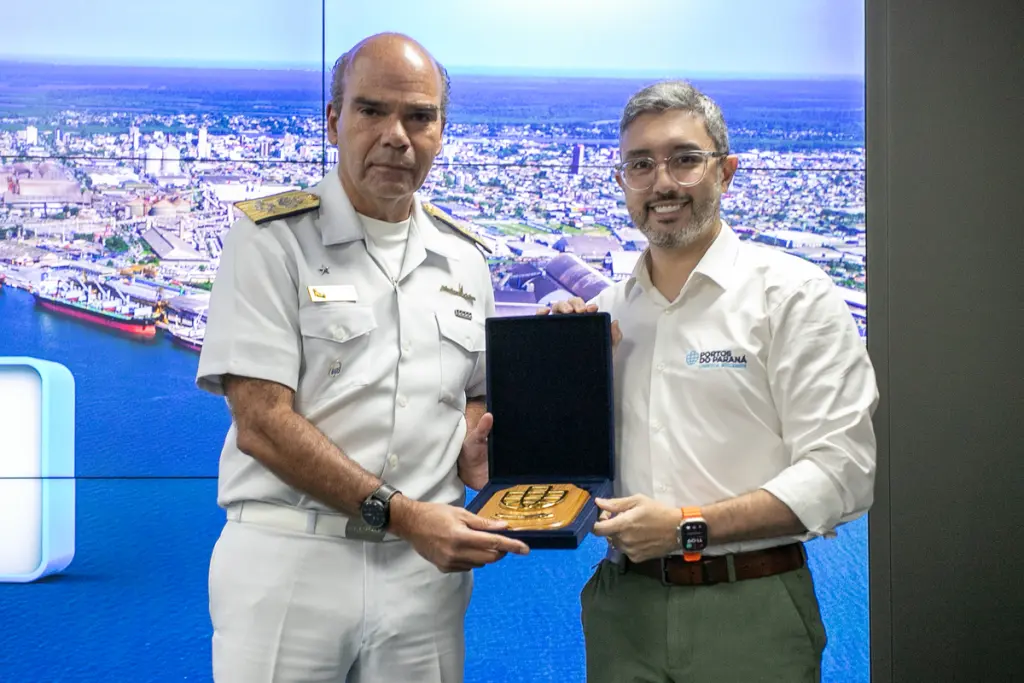 Portos do Paraná recebe a mais alta autoridade da Marinha do Brasil 2 2portos