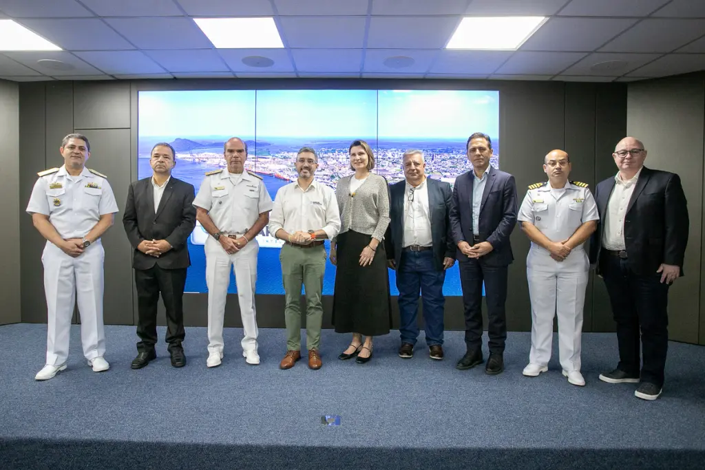 Portos do Paraná recebe a mais alta autoridade da Marinha do Brasil 3 3portos