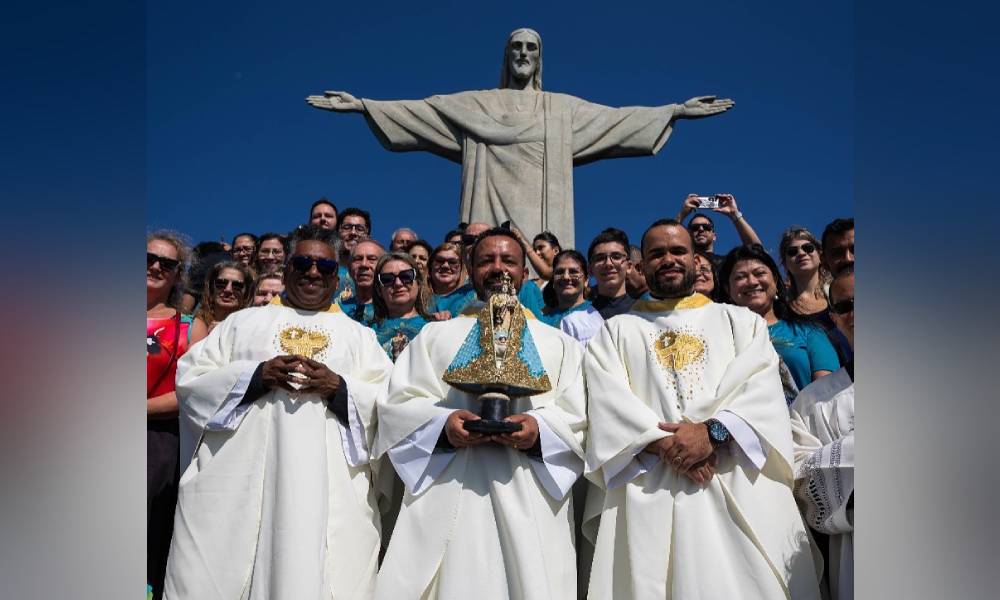 Imagem de Nossa Senhora do Rocio visita o Cristo Redentor pela primeira vez em momento histórico de fé e devoção