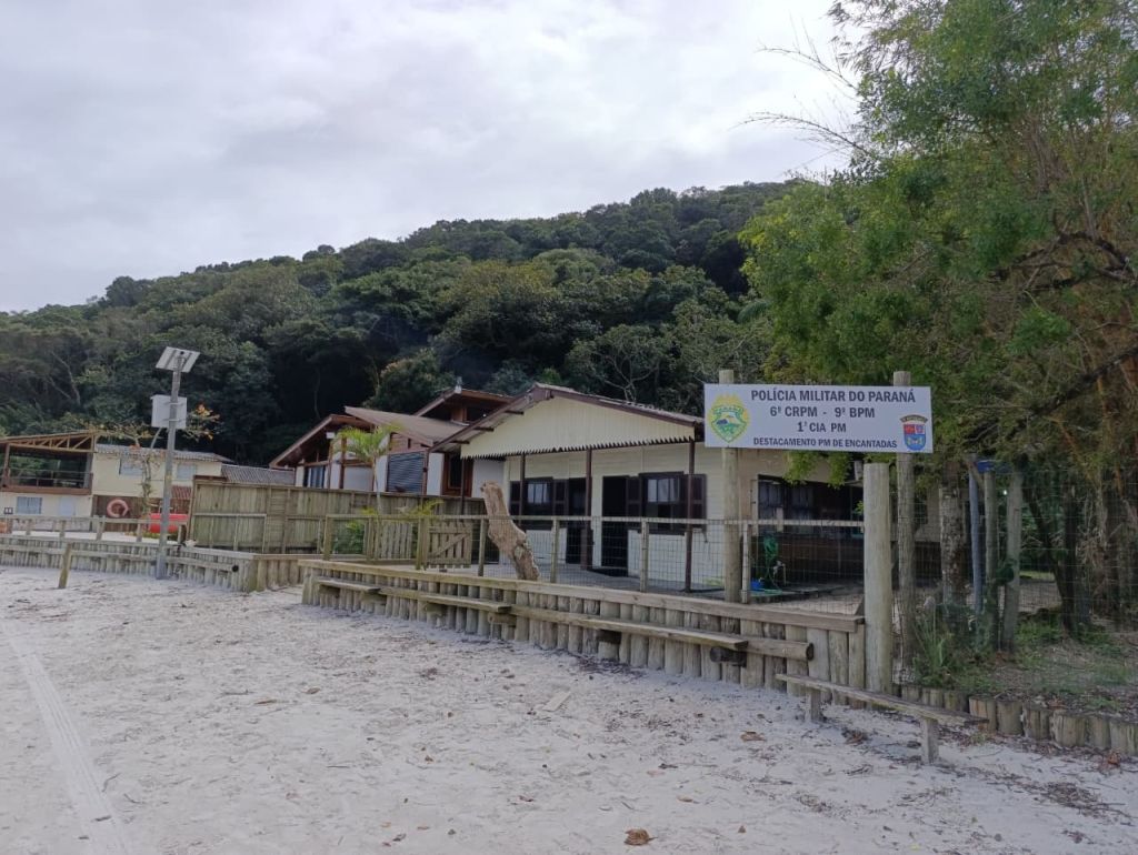 Comandante Regional da Polícia Militar visita a comunidade de Encantadas na Ilha do Mel  3 FOTO02