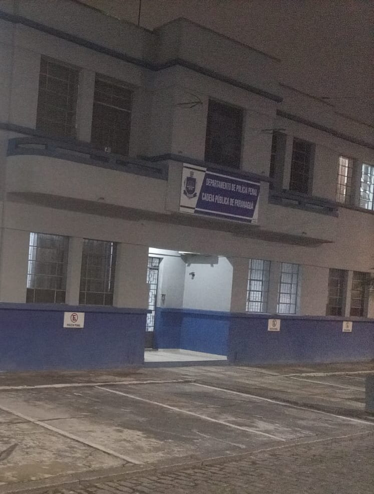 Mulher que questionou policiais militares sobre ordem judicial acaba presa em Paranaguá 1 Foto ilustrativa