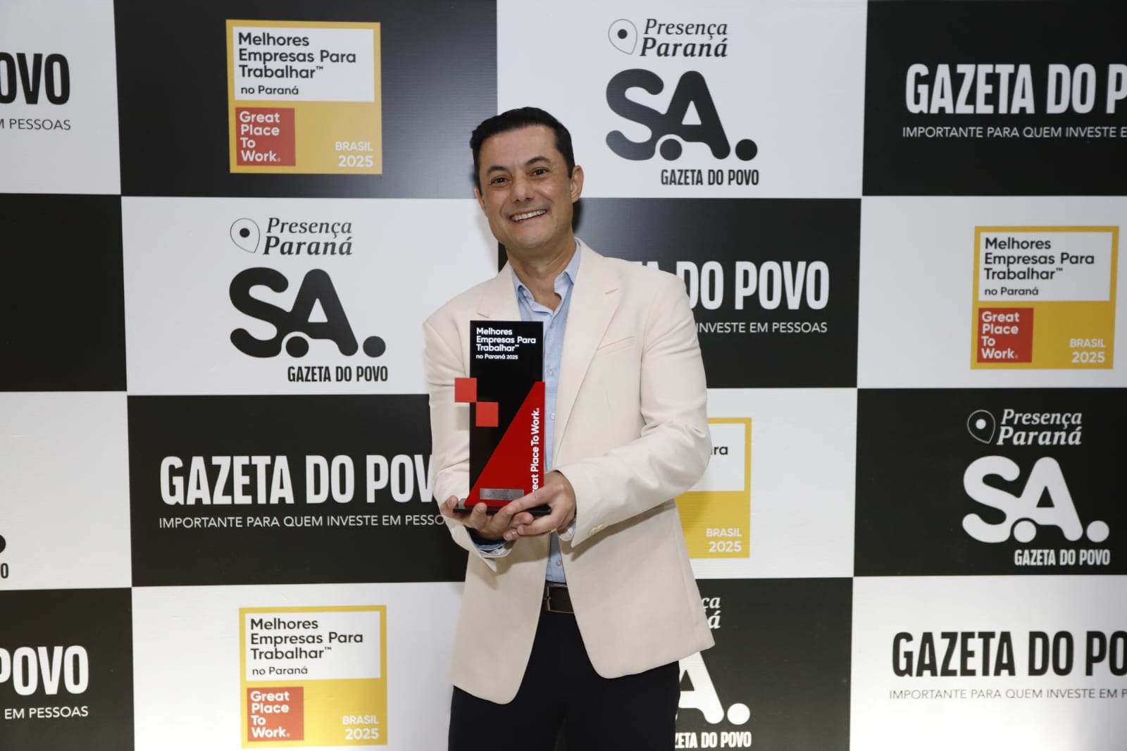 “Os colaboradores encontram aqui um espaço que estimula o diálogo aberto, garante a segurança física e emocional e apoia o desenvolvimento profissional", afirma o diretor-geral da Paranaguá Saneamento, Wagner Souza Júnior (Foto: Paranaguá Saneamento)