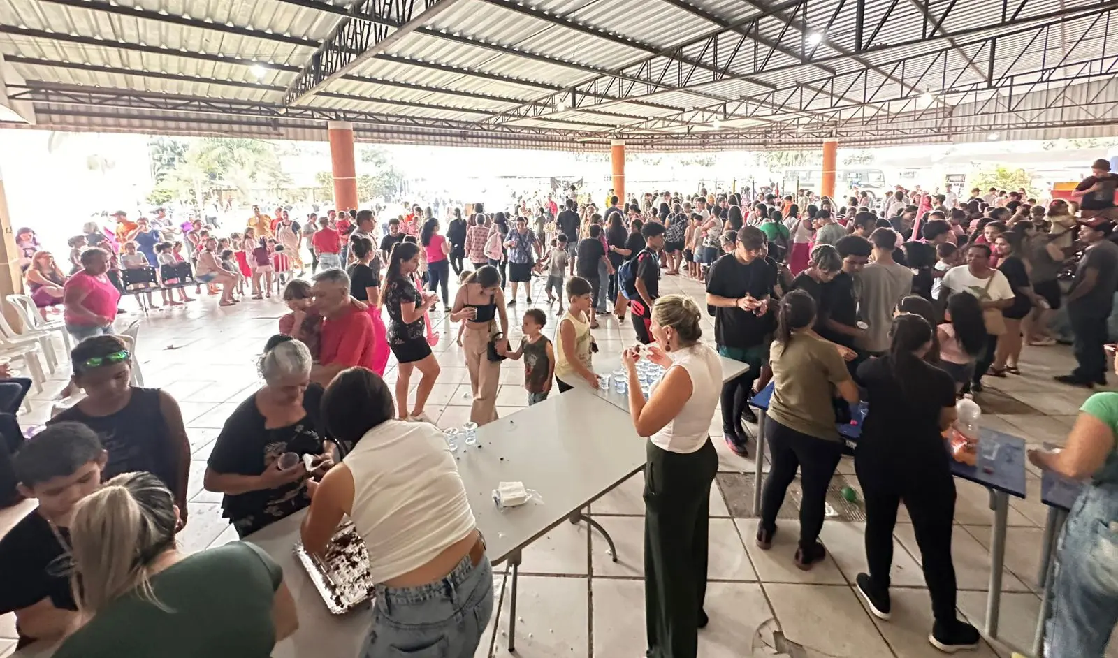 Moradores e voluntários promovem a 5.ª edição da Festa do Dia das Crianças em Morretes 1 01 8