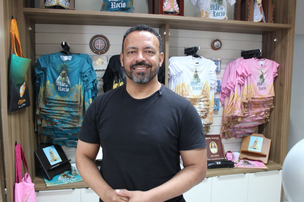 Com crescimento e fé, Loja do Rocio celebra seu aniversário de cinco anos em Paranaguá 2 2rocio