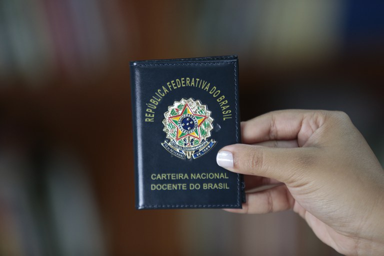 Atenção professores: saiba como realizar a solicitação da Carteira Nacional Docente 1 Foto 1 1 3