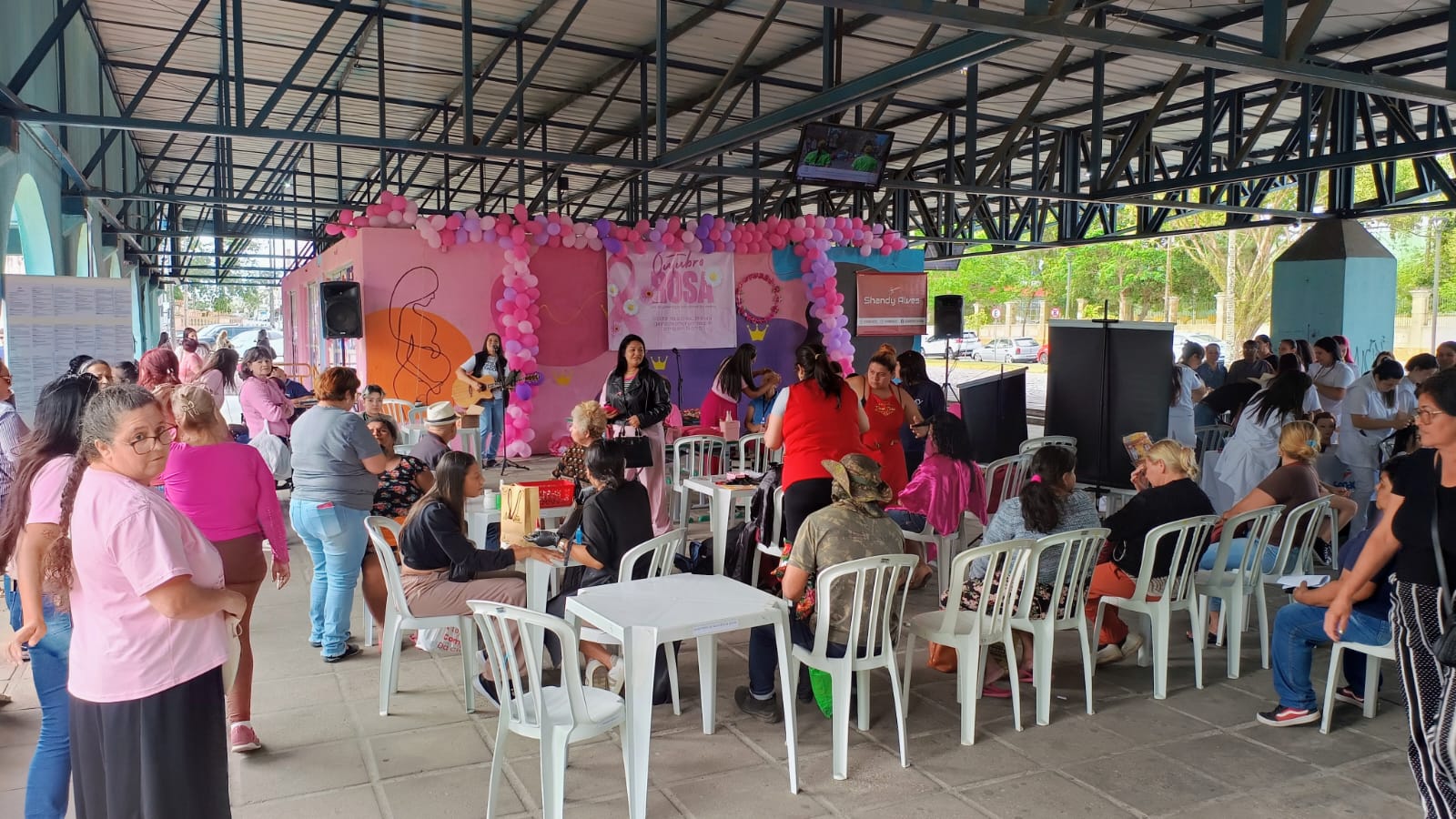 Mulheres vivem dia de autocuidado e valorização no Terminal Urbano de Paranaguá 1 Foto 1 43