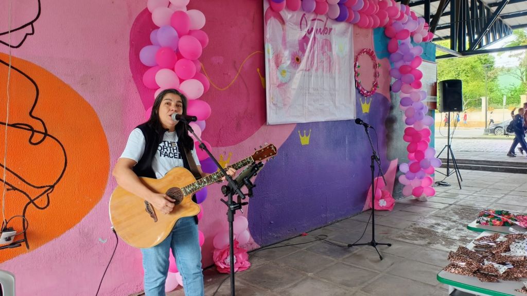 Mulheres vivem dia de autocuidado e valorização no Terminal Urbano de Paranaguá 9 IMG 20251021 WA0026