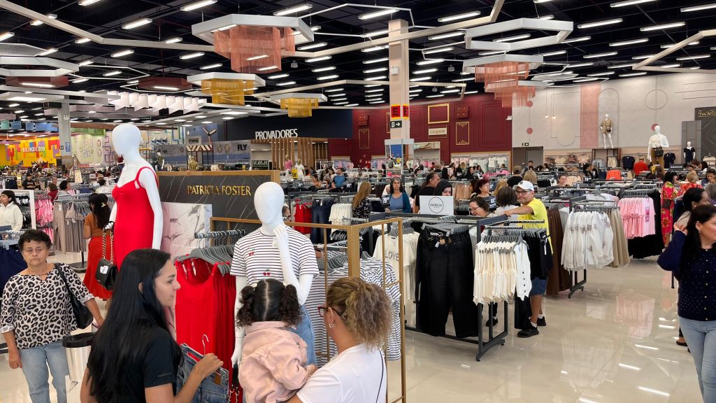 Nova mega loja da Havan é inaugurada em Paranaguá com investimento de R$ 80 milhões e mais de 200 novos empregos 3 bc0f394e b2d2 4197 9e2e f028156779ed