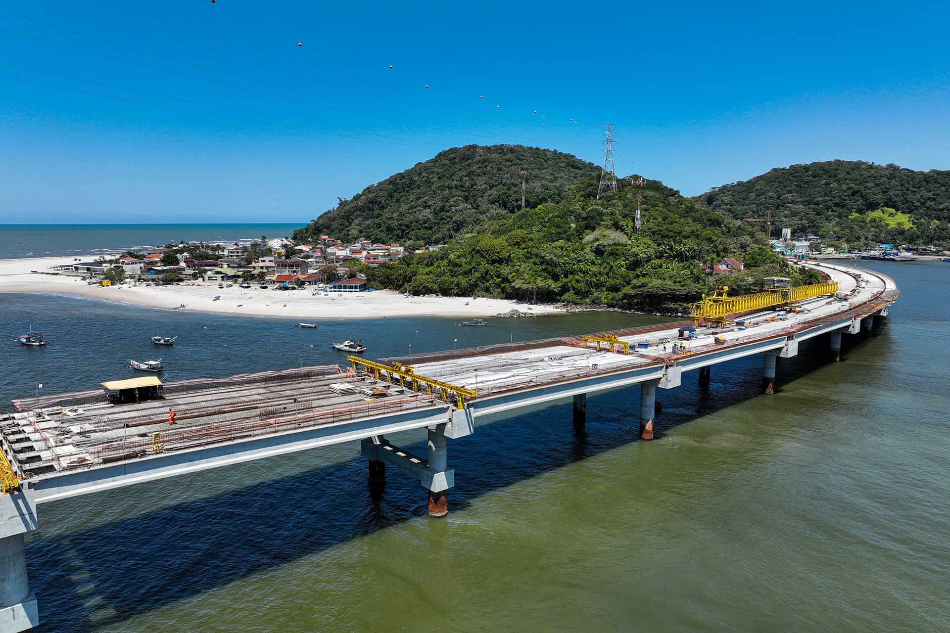 Ponte de Guaratuba recebe prêmio de melhor obra rodoviária do país na categoria