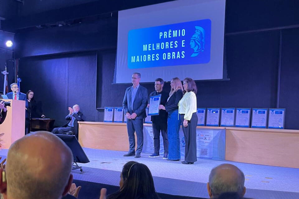 Ponte de Guaratuba recebe prêmio de melhor obra rodoviária do país na categoria 3 premio ponte de guaratuba 002
