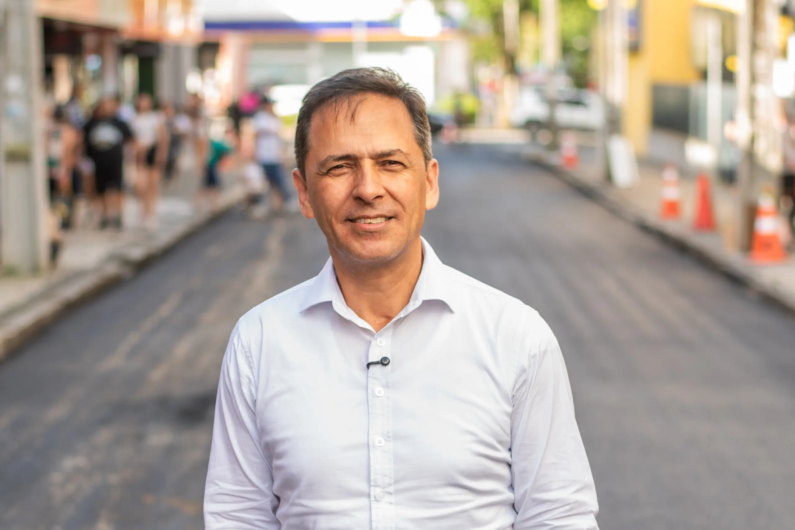 Mais de 340 metros de asfalto a quente foram aplicados na via, que também conta com nova pintura (Foto: Moyses Zanardo/Prefeitura de Paranaguá)