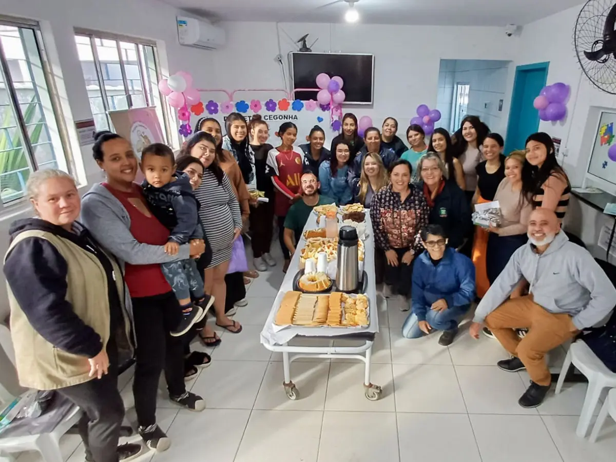 Natal do "Projeto Cegonha" acontece na Ilha dos Valadares nesta terça-feira 1 Ação contará com espaço de beleza e cuidado, bem como promoção de atividades físicas e brincadeiras para crianças, com distribuição de lembranças (Foto: Prefeitura de Paranaguá/Divulgação)