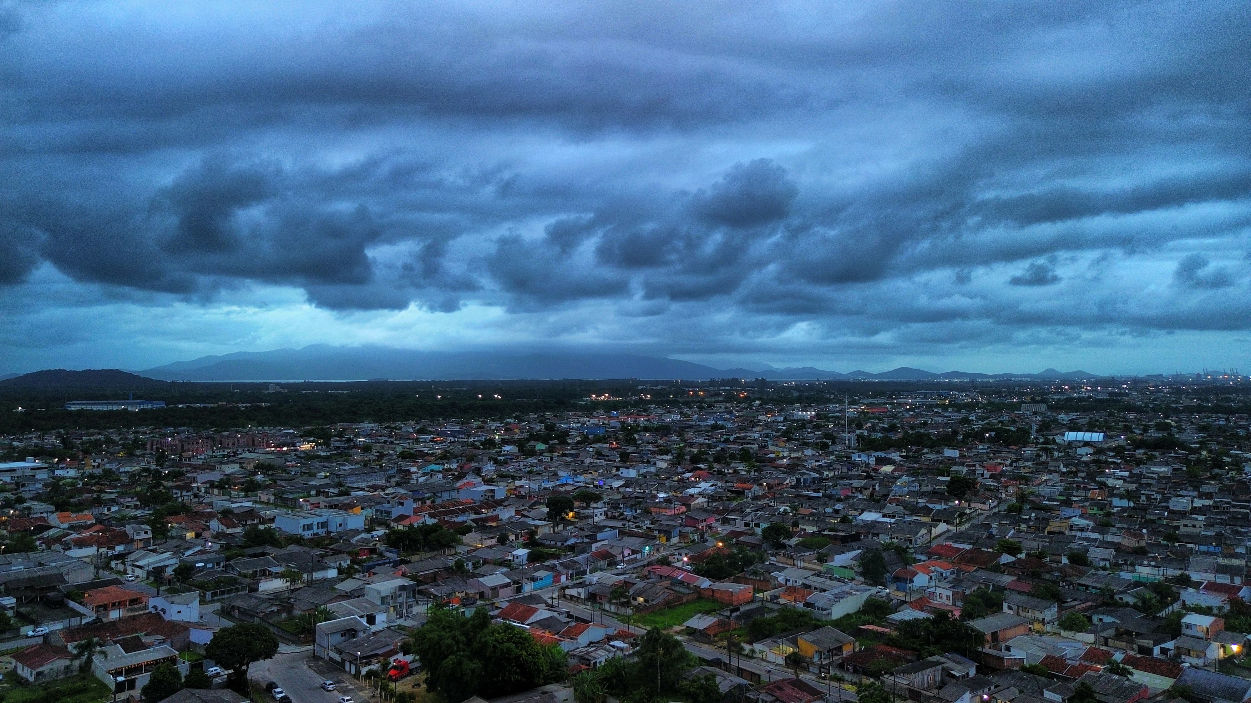 “Alerta-se aos navegantes que consultem essas informações antes de se fazerem ao mar", informa a Marinha (Foto: Gediel Mendes)