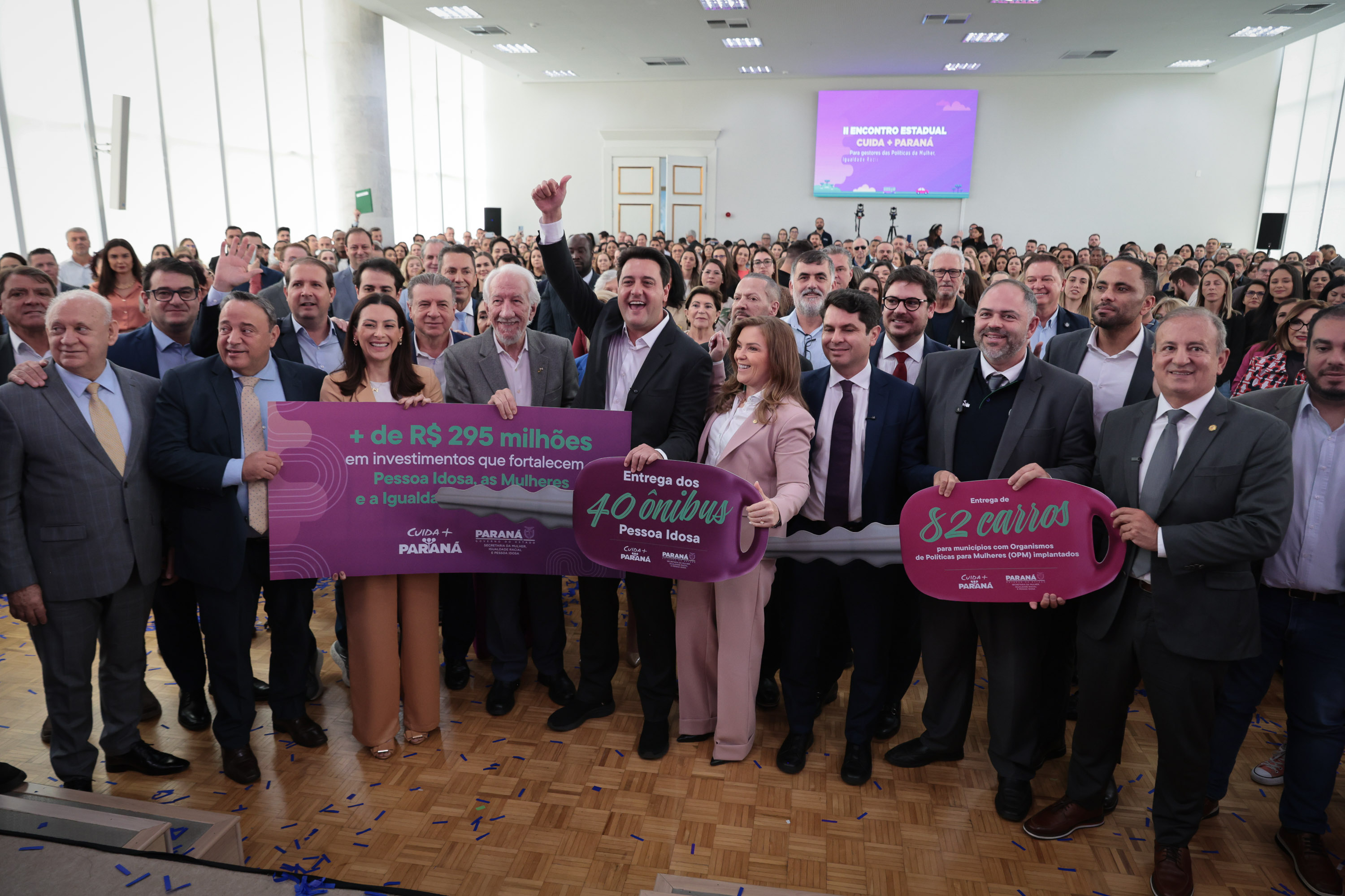 Estado lança programa Paraná Amigo da Pessoa Idosa e oficializa Bolsa Cuidador 1 Programa é coordenado pela Secretaria da Mulher, Igualdade Racial e Pessoa Idosa e traz novos avanços nas políticas de cuidado para a terceira idade (Foto: Geraldo Bubniak/AEN)