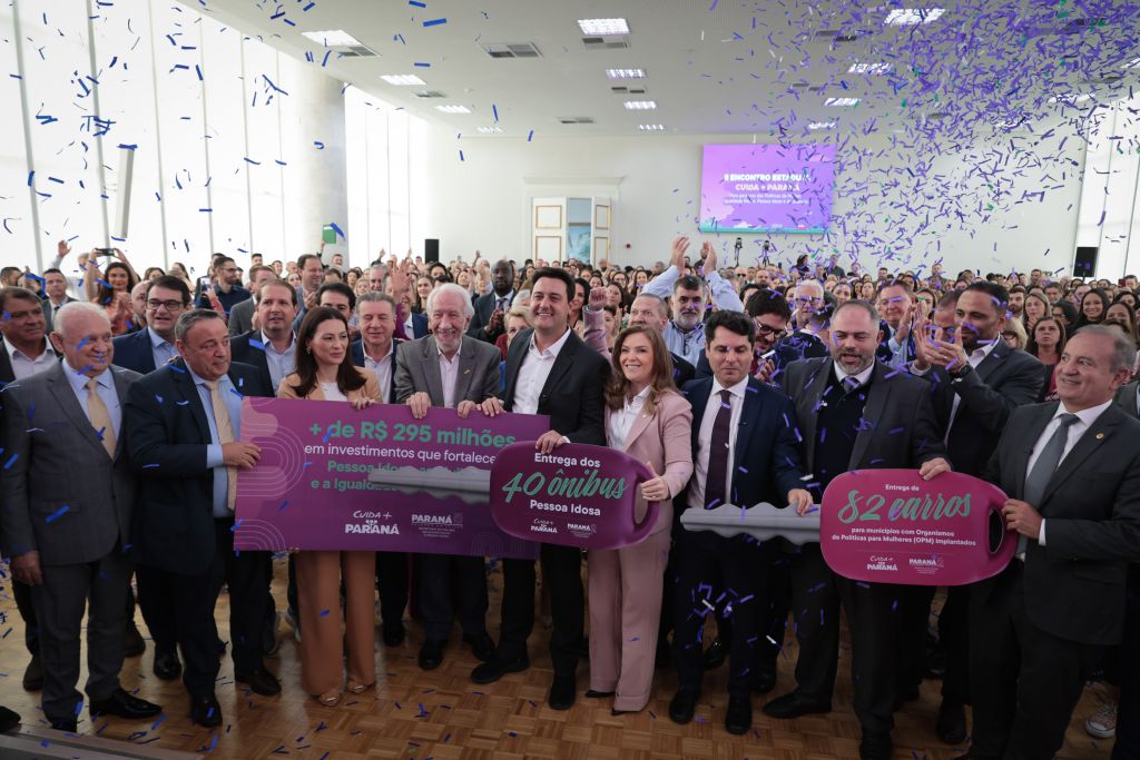 Estado lança programa Paraná Amigo da Pessoa Idosa e oficializa Bolsa Cuidador 2 2aen