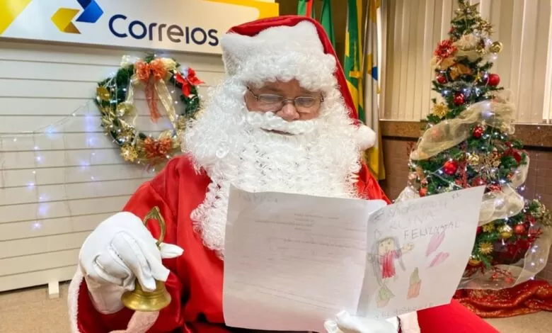 A Campanha Papai Noel dos Correios já está movimentando o litoral do Paraná e convidando a população a transformar sonhos em realidade (Foto: Divulgação/Arquivo – Correios)