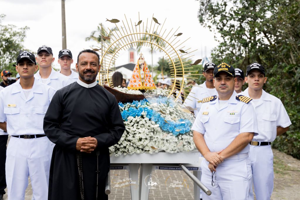 20.ª Procissão Marítima reúne mais de mil devotos de Nossa Senhora do Rocio 4 FOTO 04 27